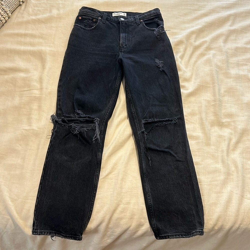 Abercrombie 90’s Straight Ultra High Rise Black Ripped Jean